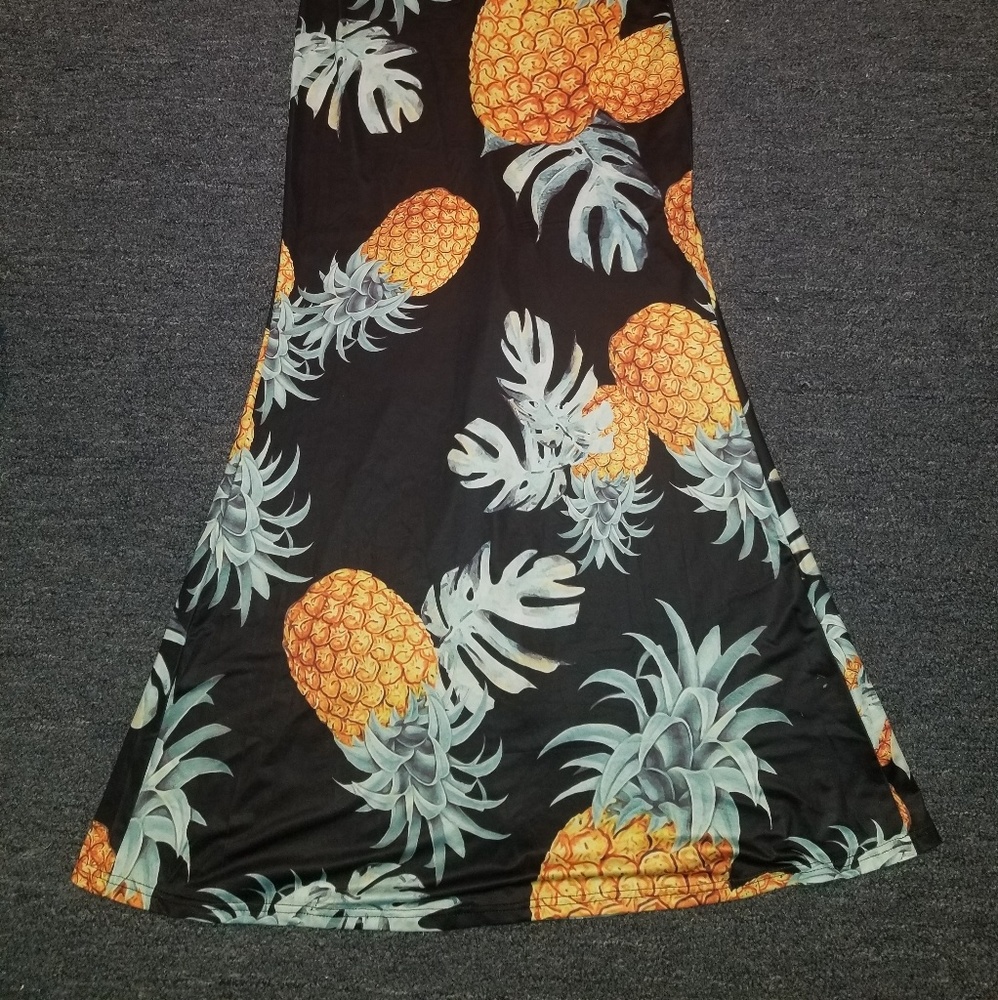 Dress - Picture 3 of 3